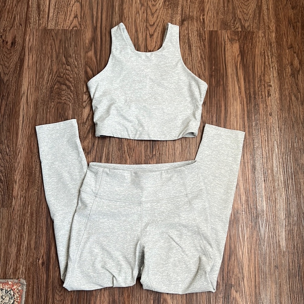 Outdoor voices workout set